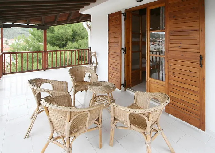 Eliza Pensiune Skiathos