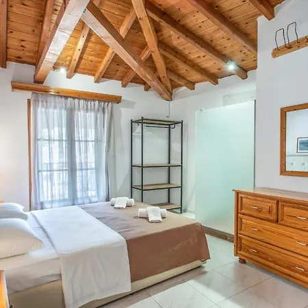 Eliza 3* Skiathos Chora