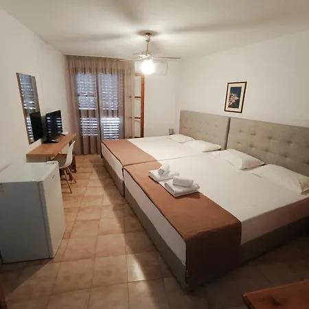 Gasthof Eliza Skiathos-Stadt