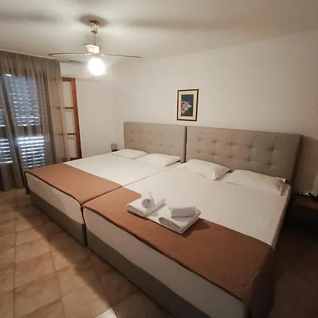 Eliza Affittacamere Città di Skiathos