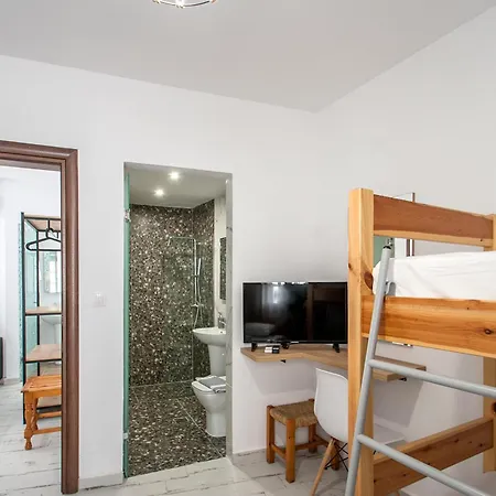 Eliza 3* Σκιάθος Πόλη