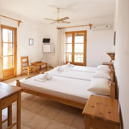 Eliza Πανσιόν 3*