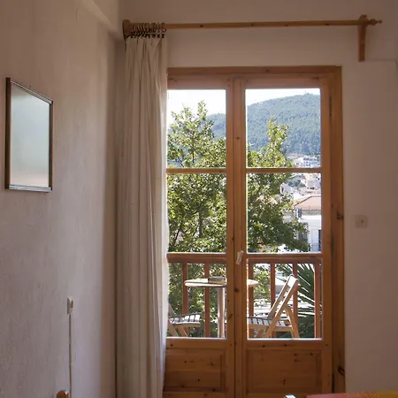 Πανσιόν Eliza Σκιάθος Πόλη